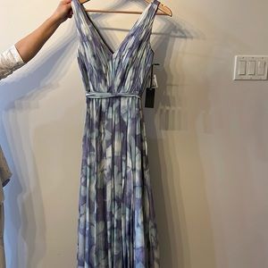 Vera Wang evening gown/dress size 4